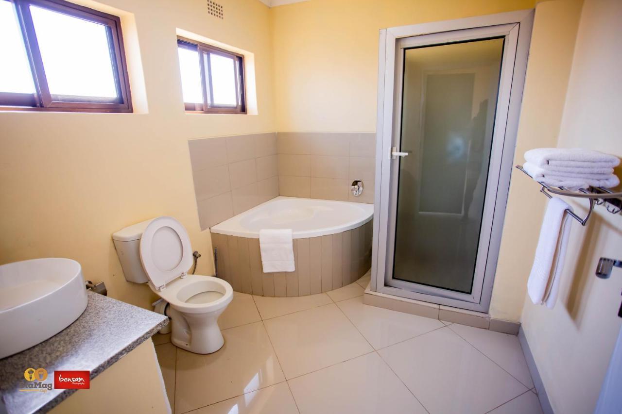 Douglas Lodge & Apartments Lilongwe Ngoại thất bức ảnh