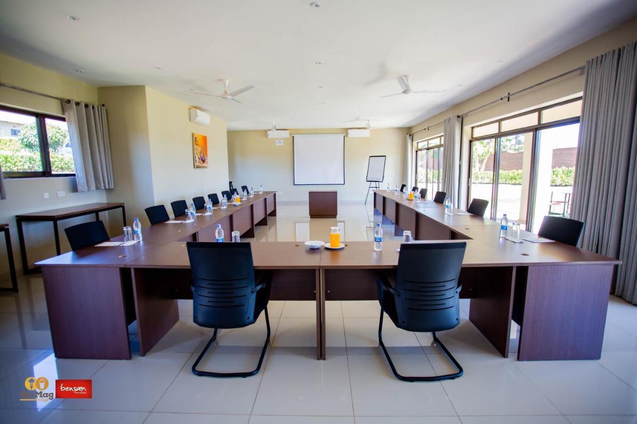 Douglas Lodge & Apartments Lilongwe Ngoại thất bức ảnh