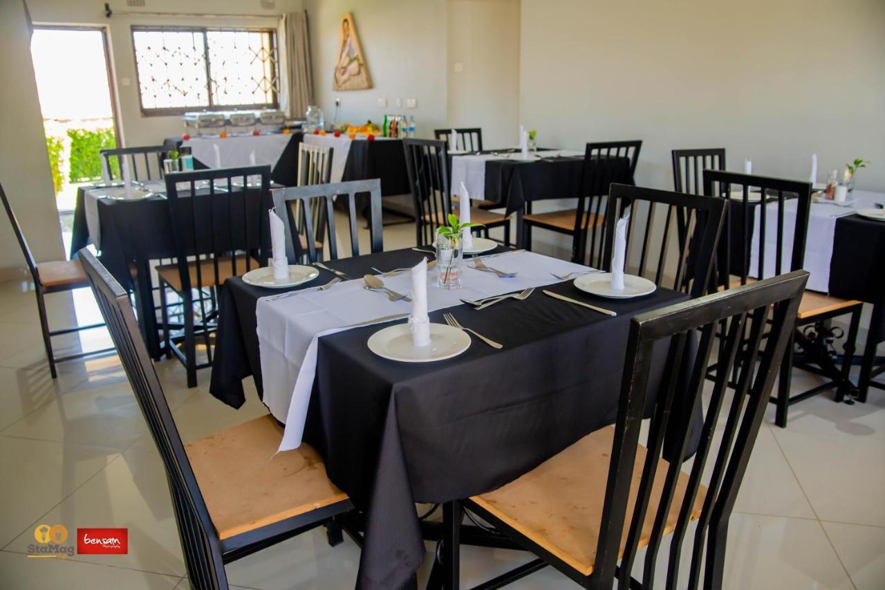 Douglas Lodge & Apartments Lilongwe Ngoại thất bức ảnh
