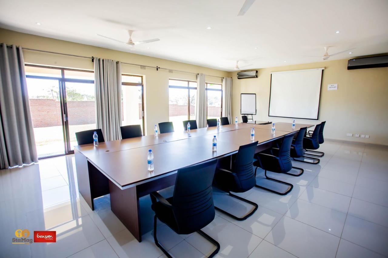 Douglas Lodge & Apartments Lilongwe Ngoại thất bức ảnh
